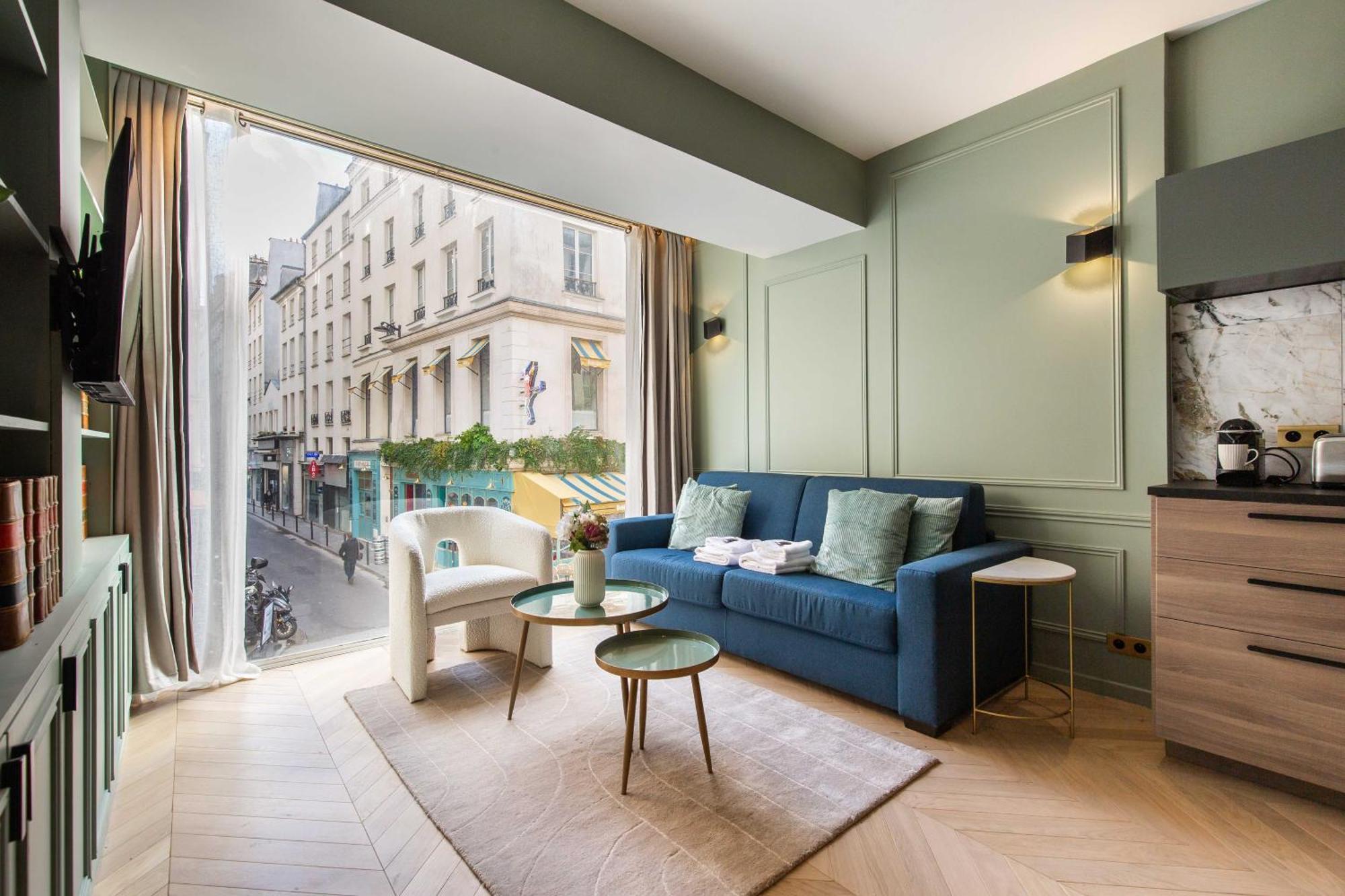 Modern - 2br 6p - Montorgueil